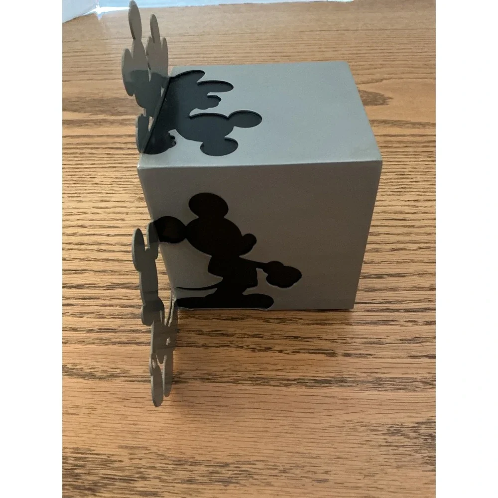 Vintage 1999 Disney Mickey Mouse Grey Metal Cube Desk Clock Target Exclusive